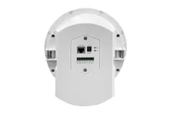 מבט על ה-EC15 המדגיש את רשת הרמקול העגולה ואת עומק תא הגב שנכנס לחלל התקרה